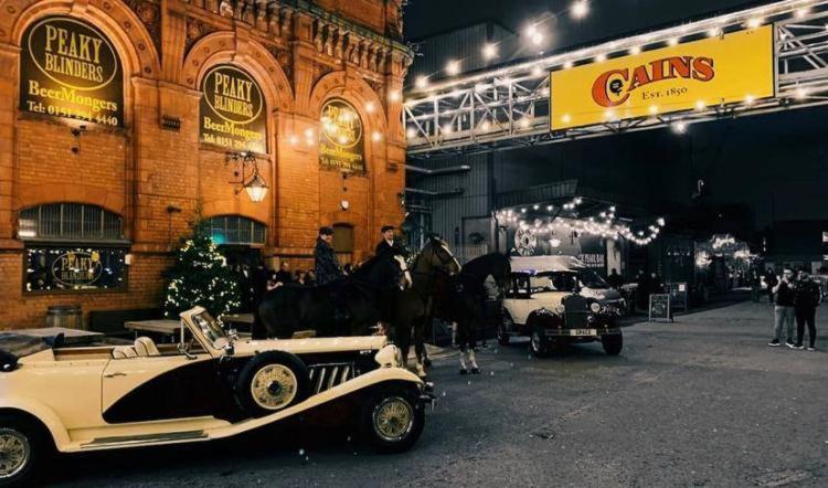 The Wooden Lodge No 1 At The Baltic Cains Brewery ลิเวอร์พูล ภายนอก รูปภาพ